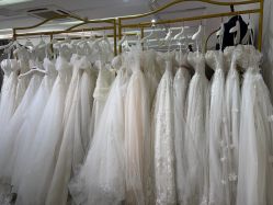 点击看大图 -LOVE SHINE婚纱·红鼎庄龙凤褂·妈妈装定制