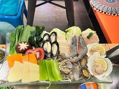 -小小集渔·泰式大排档(太古里香槟店)