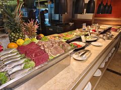 -大中华希尔顿酒店-念自助餐·嗨啤·小龙虾