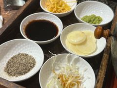 -围炉肉舍丹东海鲜烤肉·烤活鳗(步行街店)