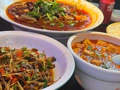 -川流不息·地道川菜·小龙虾(新松江路店)