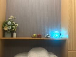 -PE SALON 