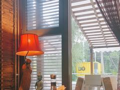 靠窗位-Local泰莲庭(虹鳟鱼店)
