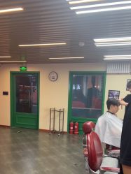 -米娜男士新国潮理发馆