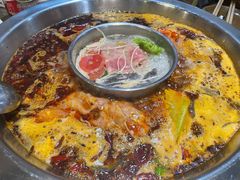 -憨石匠鲜菜土火锅(昆都店)