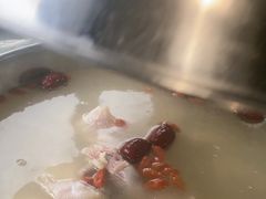 -光头药膳鸡(莱茵小镇店)