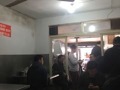 大堂-汪家馄饨(集庆路店)