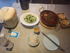 -有红鸡毛店·川菜(建设路店)