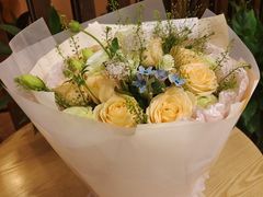 -怡花宜木鲜花店(朝阳路店)