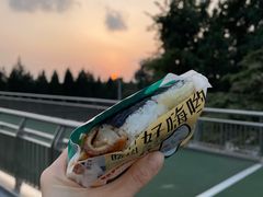 薯香黑椒鸡排大口饭团-全家便利店(法华寺街店)