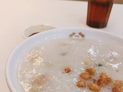 -香港新发烧腊茶餐厅(万象店)