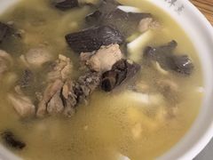 -文山荷鲜居(翠湖店)
