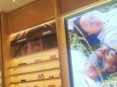 -茂昌眼镜(南京西路店)