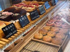 -焙丽拾光(麦凯乐直营店)