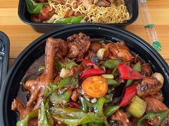 -临沂铁锅鲜鸡现炒青椒大公鸡干煸鸡(三元桥店)