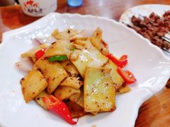 干锅千叶豆腐-聚雅美食