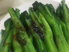 耗油芥兰-麦奀云吞面世家(佐敦店)
