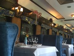 靠窗位-火车头法国西餐厅