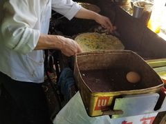 -正宗杂粮煎饼香软鸡蛋饼