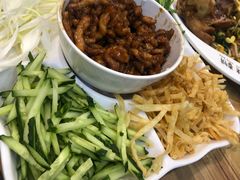 -合合春饼·酱骨·东北菜(潘家园店)