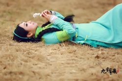 -九月鹰飞汉服摄影工作室