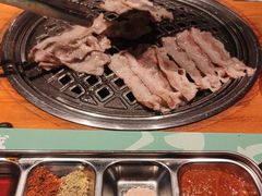 -唯成•韩国炭火烤肉 유성고기
