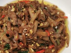 -园中园美食城