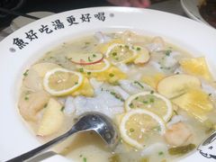 -江渔儿酸菜鱼·拔草餐厅(虎门君乐汇店)