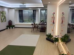 -简·无界健身工作室·运动康复·体态(石厦店)