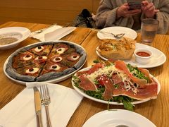 -城市大道红炉披萨烘焙坊