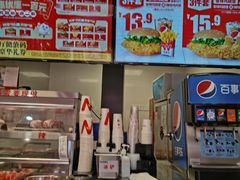 -华莱士·全鸡汉堡(五号路店)