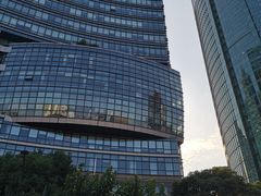-三叶眼镜城批发市场(上海火车站店)