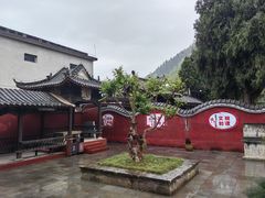 -明十八先生墓