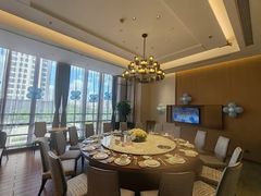 -泓历皇朝酒店(东亭店)