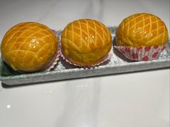 酥皮水牛奶菠萝包-陶陶居酒家(龙之梦店)
