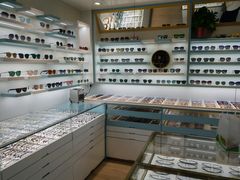 -潘多拉眼镜·蔡司依视路明月(潘家园店)