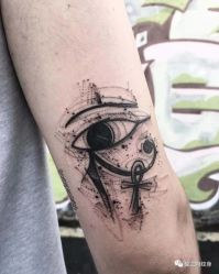 点击看大图 -龙之吻专业刺青·手工耳洞·纹身去色