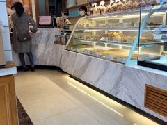 面包甜点陈列柜-老大昌(淮海中路店)