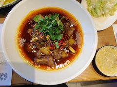 -临界音乐酒馆·小龙虾·江湖菜(华熙LIVE·鱼洞店)