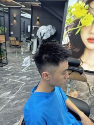 -藤野造型•烫染专业店
