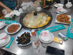-屯老二农家铁锅炖·行业领军者(梅江店)