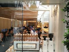 面包甜点陈列柜-% Arabica阿拉比卡咖啡(武康路店)