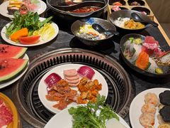 -匠牛亭·锅物烧肉放题自助(昆百大·泰业城店)