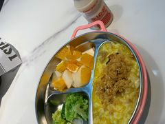 -萨卡屋亲子乐园·餐厅(龙山万物工场店)