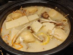 -大匠工房古船木艺术餐厅·猪肚鸡专门店(长白仙岛店)
