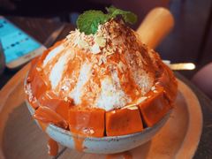 -莓园冰淇淋店