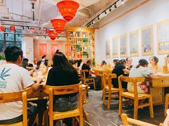 大堂-袁记串串香(川师店)