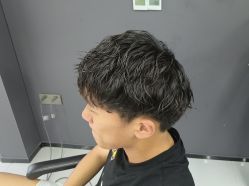 -宫铭烫发染发接发店