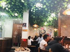 大堂-三里屯土灶炖公鸡地锅鸡(江东店)