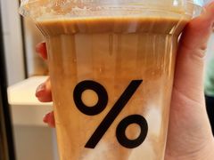 拿铁咖啡-% Arabica阿拉比卡咖啡(武康路店)
